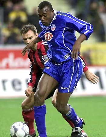 持不懈的努 持不懈的努